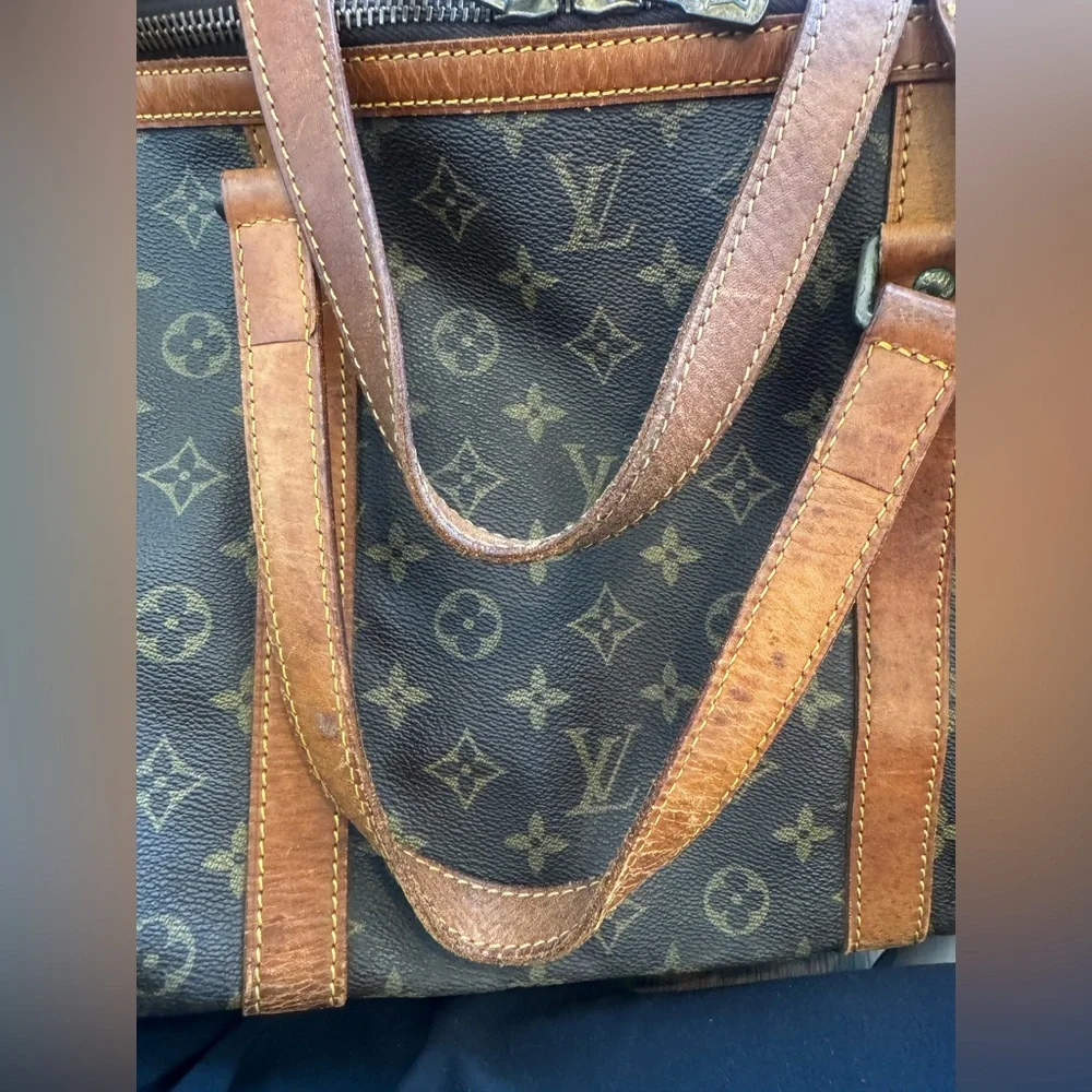 Louis Vuitton Monogram Keepall 55 travel bag
